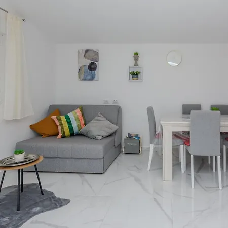Appartamento Zilic Vir